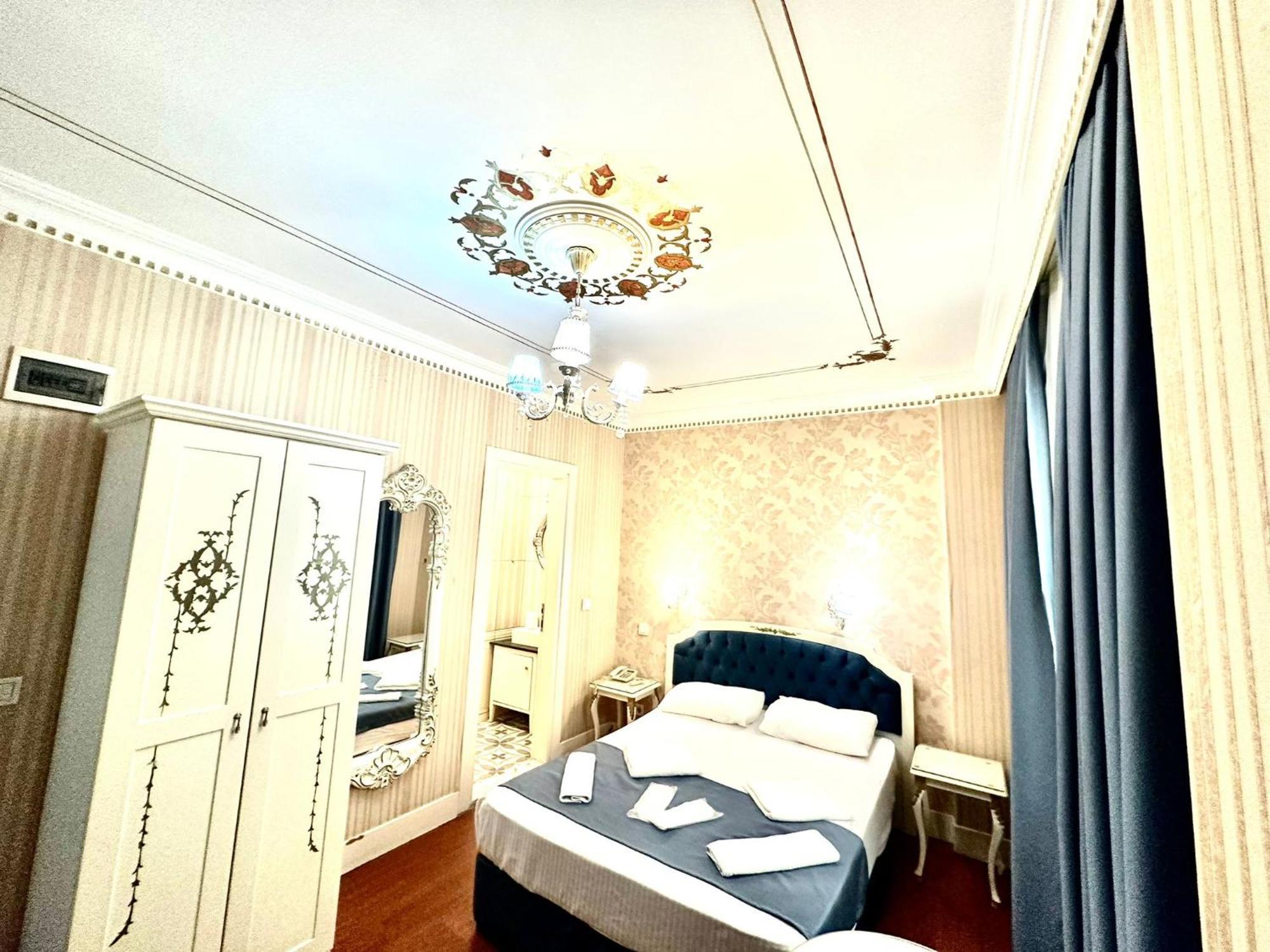 Alyon Hotel Taksim Istambul Exterior foto